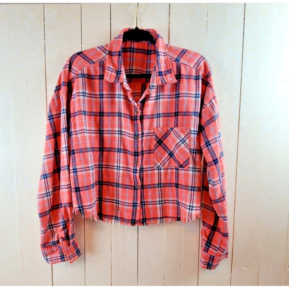 Coral Pink and Navy Plaid Cropped Flannel Shirt Raw Hem Long Sleeve Top